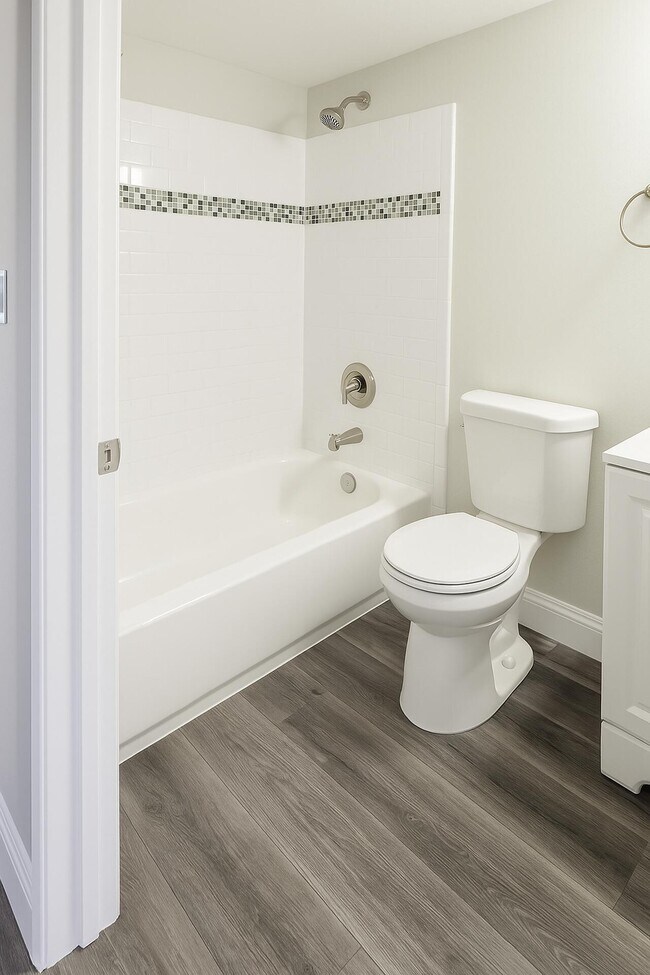 Building Photo - 4850 NE 5th Ave