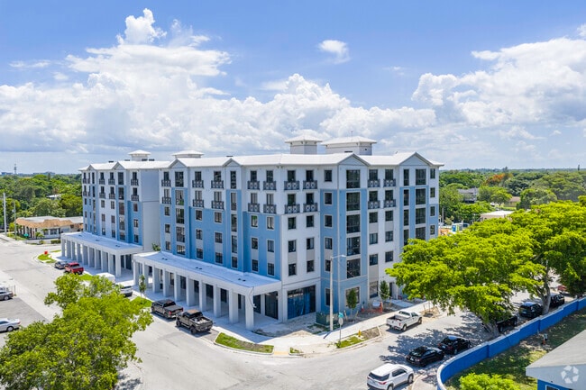 Building Photo - Perrine Village