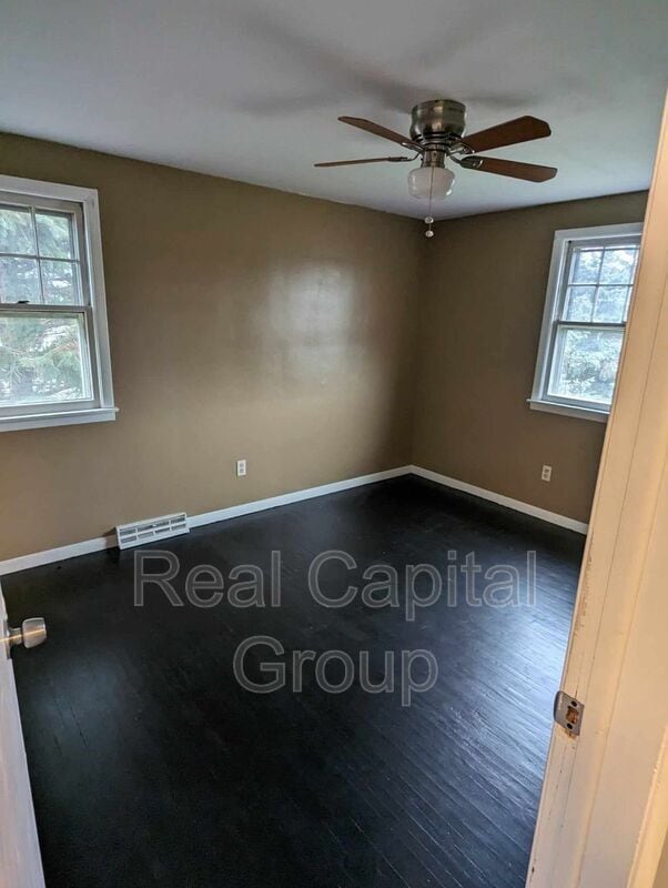 Building Photo - 5857 Divide Rd