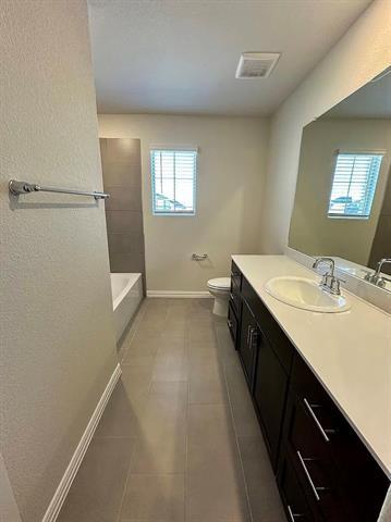 Building Photo - 708 Hemingway Ln