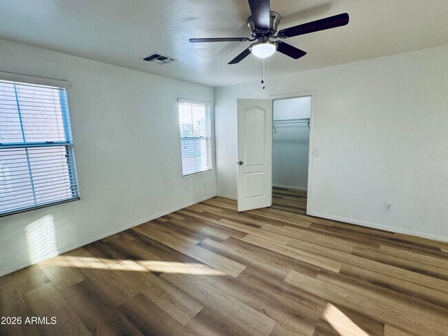 Building Photo - 2016 N 78th Glen