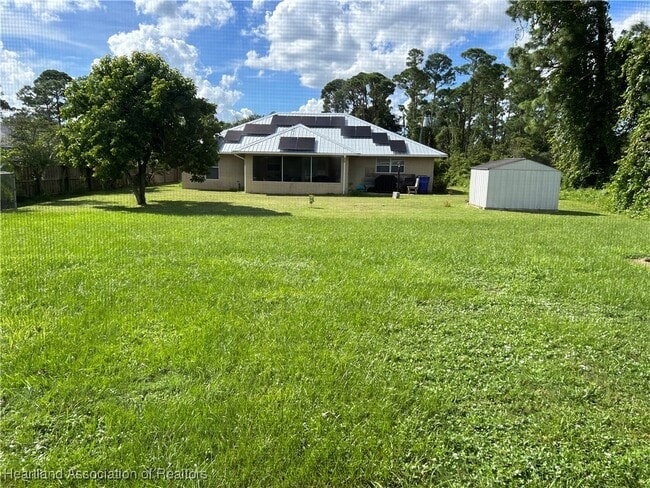 Building Photo - 625 Citroen Dr