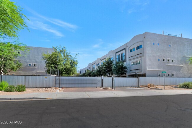 Building Photo - 7855 N 20th Glen