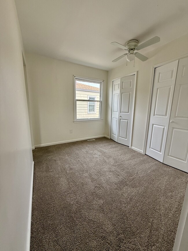 Building Photo - 21059 Gentner St