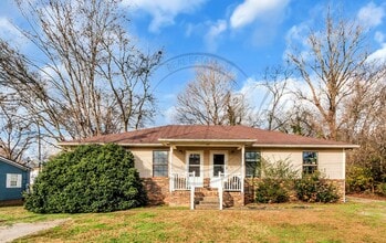 Building Photo - Two Bedroom Ranch Duplex in North Columbia (1/2 off first months rent)!
