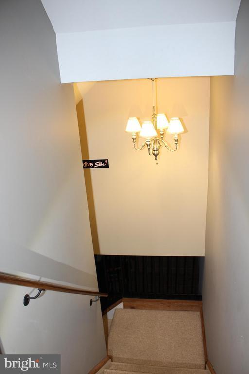 Building Photo - 176 S Patricia Dr