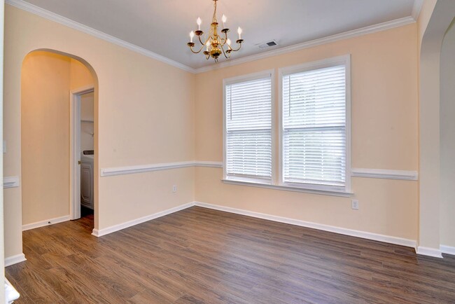 Building Photo - Spacious Home in York County