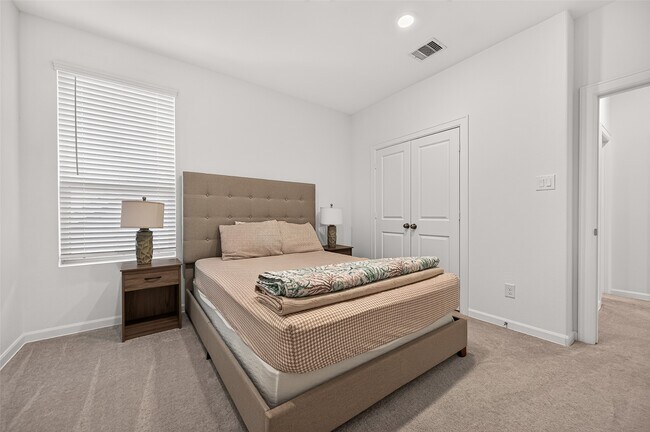 Building Photo - 18015 Blossom Spgs Ct.