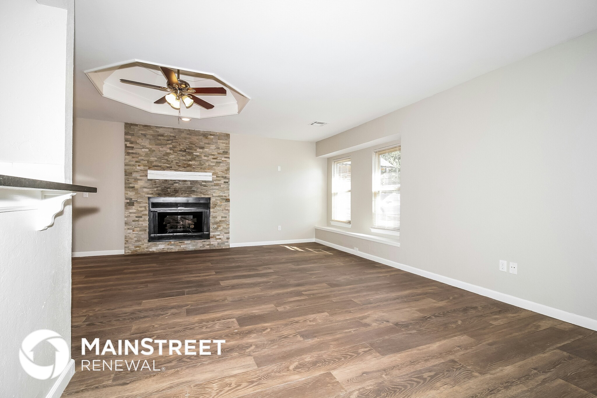 Building Photo - 9129 Apple Dr