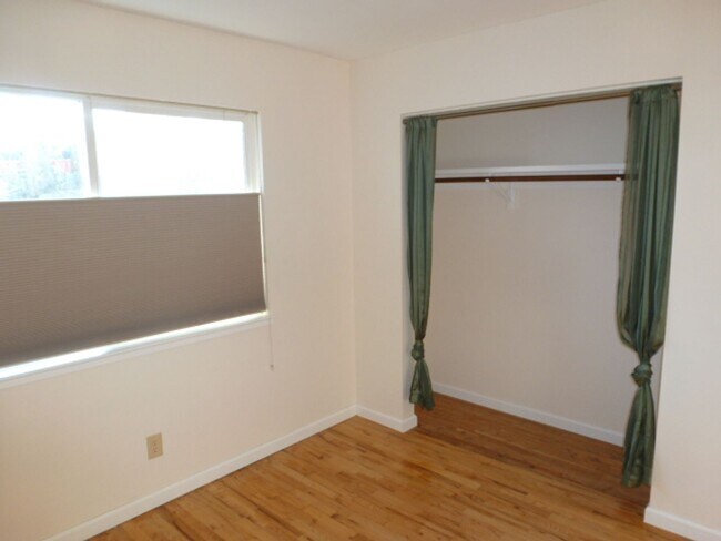 Building Photo - Four Bedroom, Two Bath, Two Car Garage Remodeled Home in West Reno