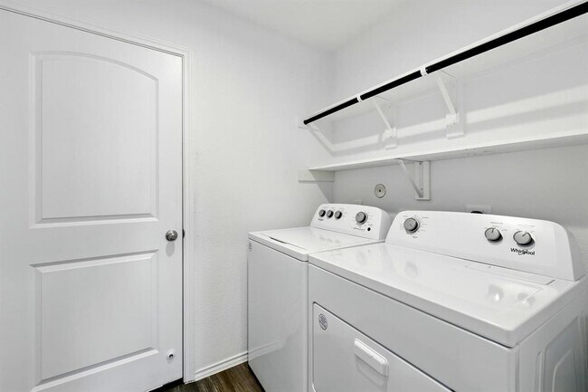Building Photo - 40518 Crisp Beech St