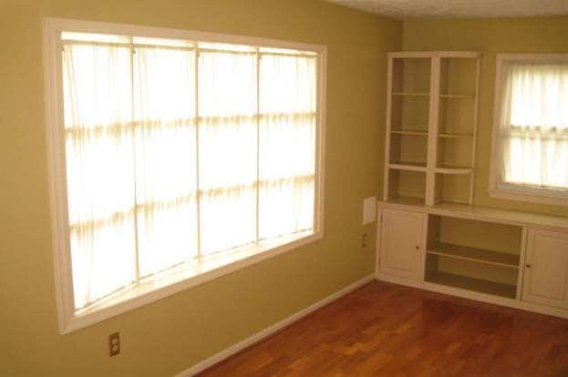 Building Photo - 317 Ash Hollow Dr