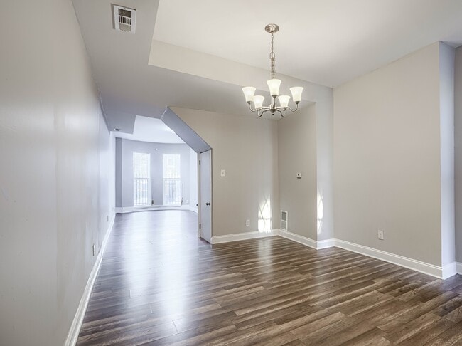 Building Photo - 2333 McCulloh St