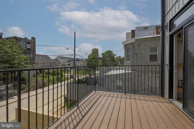 Building Photo - 3116 Clifford St