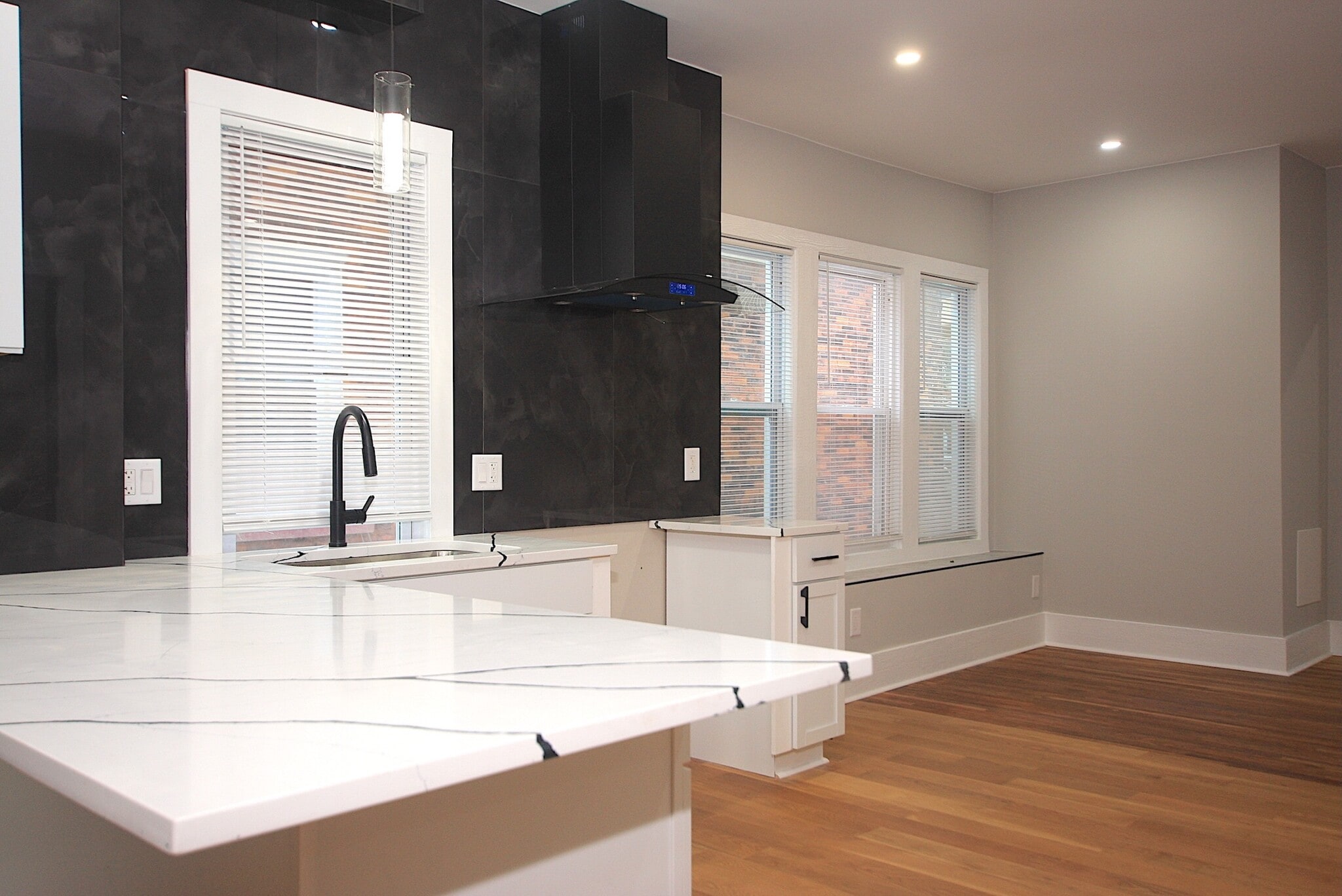 Building Photo - 5014 Seminole St