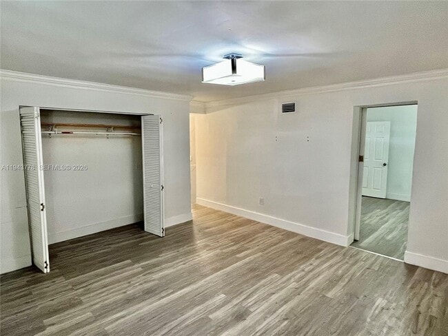 Building Photo - 5430 SW 7th St