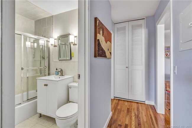 Building Photo - 245 Unquowa Rd