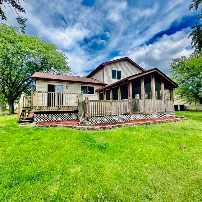 Building Photo - 103 Pheasant Rd