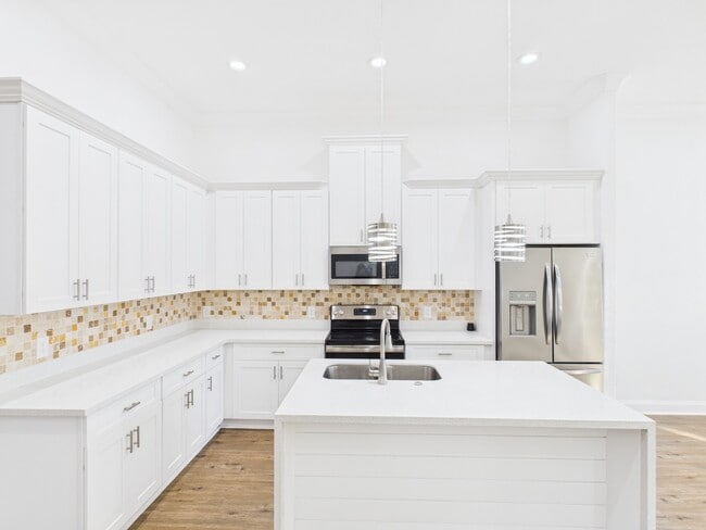 Building Photo - 4619 Stassen St