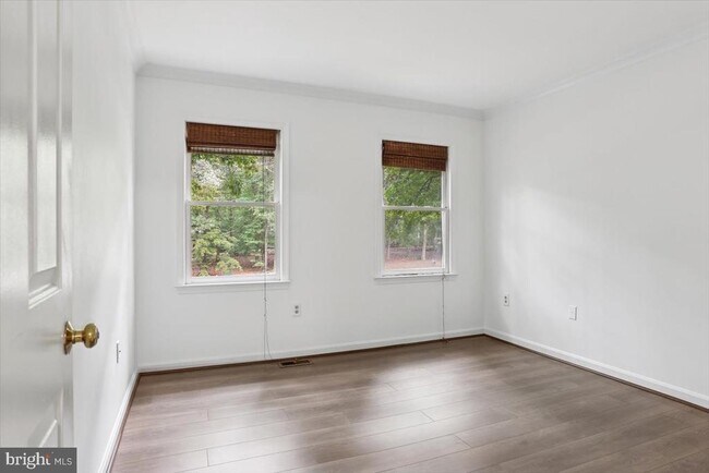 Building Photo - 12540 Cavalier Dr