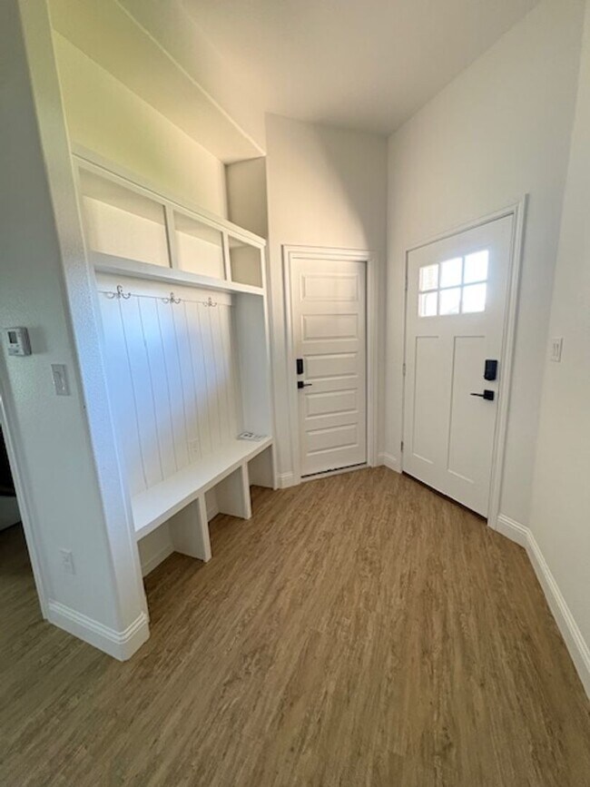 Building Photo - 374 Kristie Path