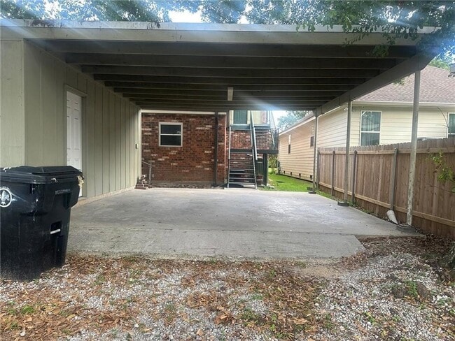 Building Photo - 6734 Catina St
