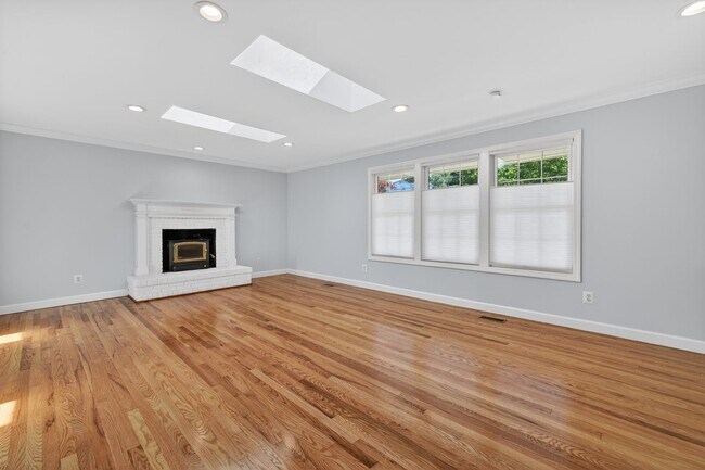 Building Photo - 23017 Timber Creek Ln