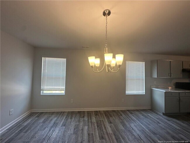 Building Photo - 910 Sapphire Stone Ln
