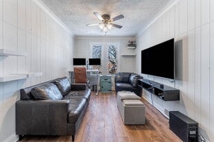 Building Photo - 6337 W Patterson Ave