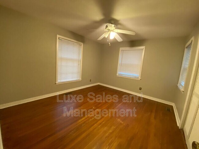 Building Photo - 1118 Idaho St