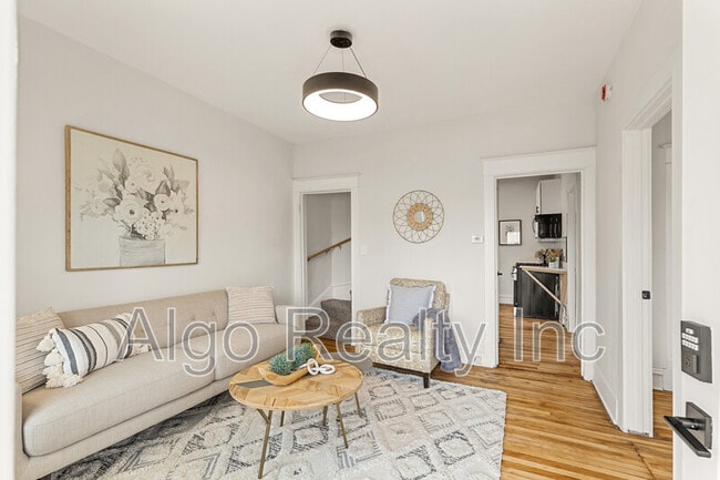 Building Photo - 3108 E 37th St