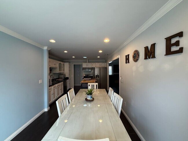 Building Photo - Charming 4-Bedroom, 2-Bath Fully Furnished...