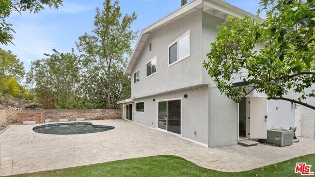 Building Photo - 22540 Margarita Dr