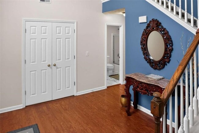 Building Photo - 905 Pownal Ln