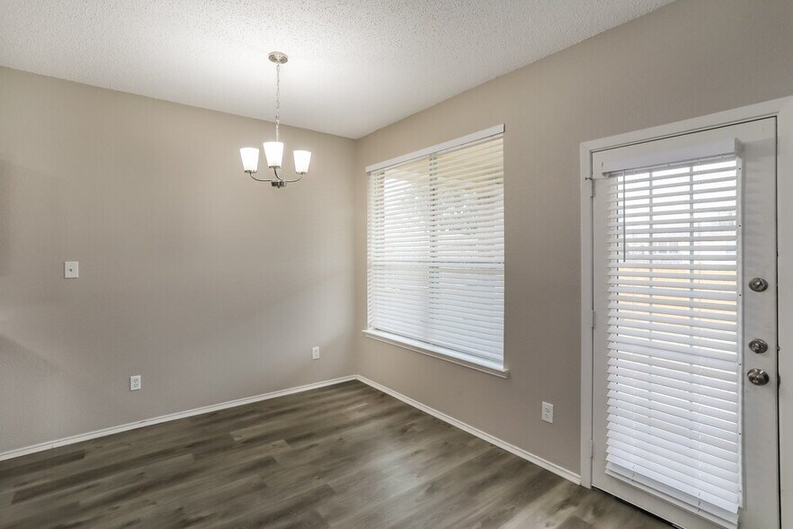 Building Photo - 4924 Cape St