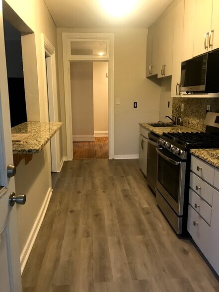 Building Photo - 2213 Floyd Ave.