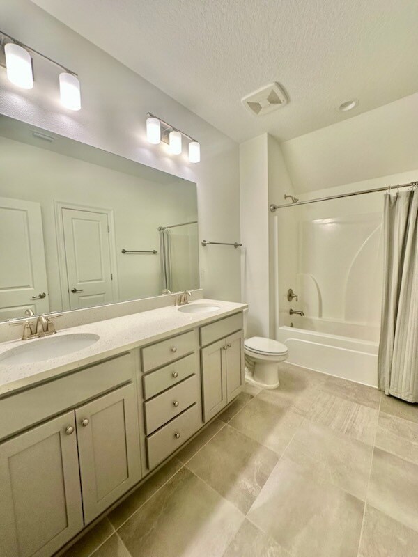 Building Photo - 65 Laurel Oaks Dr