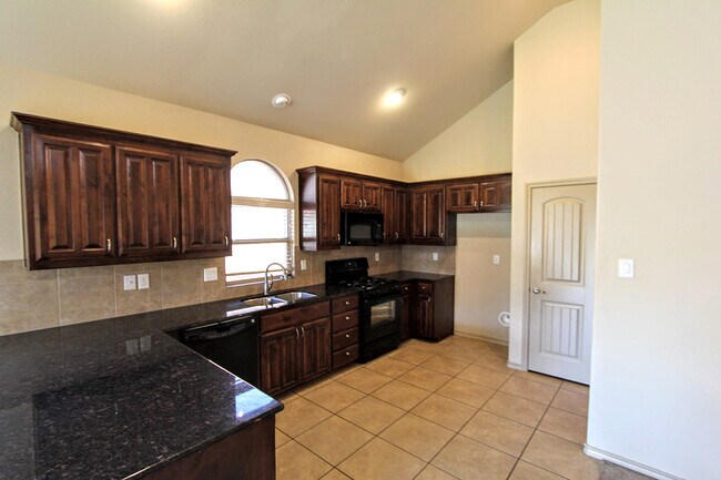 Building Photo - 2245 Laurel Forest Dr