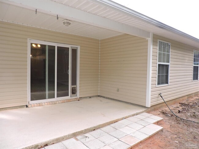 Building Photo - 2513 Gulf Breeze Ave