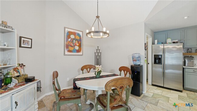 Building Photo - 19 Pebblebrook Ln