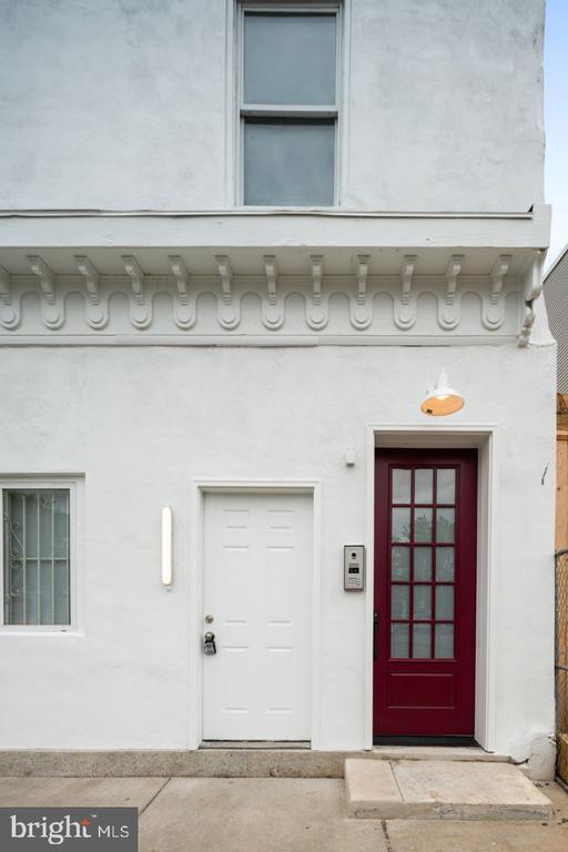 Building Photo - 2329 Frankford Ave