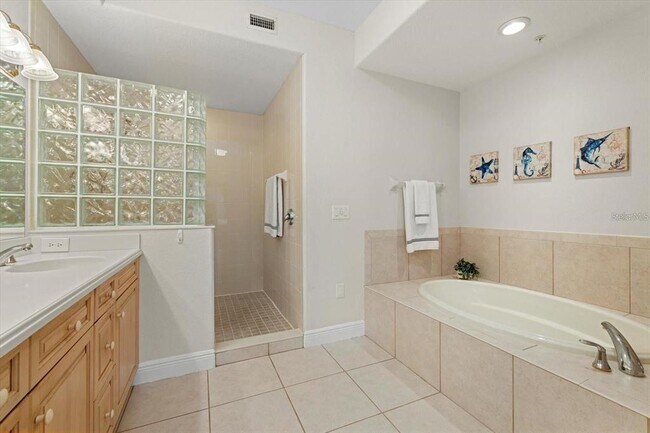 Building Photo - 147 Tampa Ave E