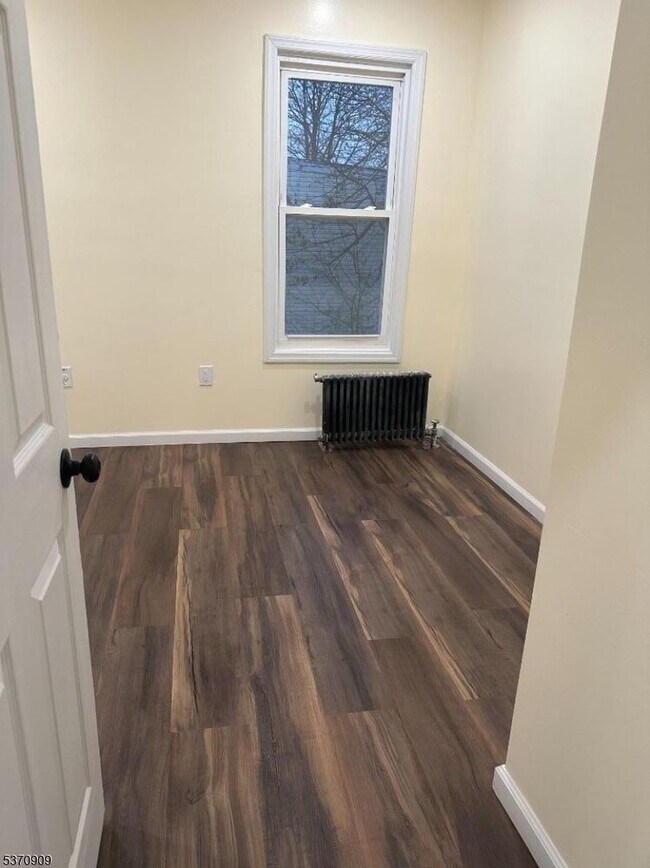 Building Photo - 120 N 14th St