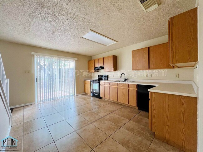 Building Photo - 6106 Secret Shores