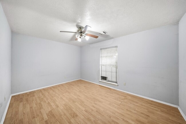 Building Photo - 3324 Kathryn Cir