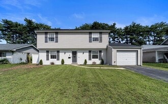 Building Photo - 97 Shawmont Ln