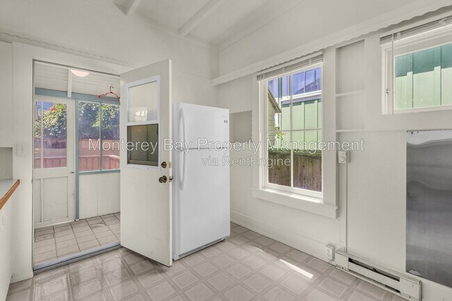 Building Photo - 140 18th St