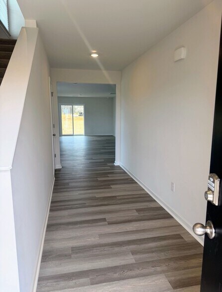 Building Photo - 601 Cordgrass Rd