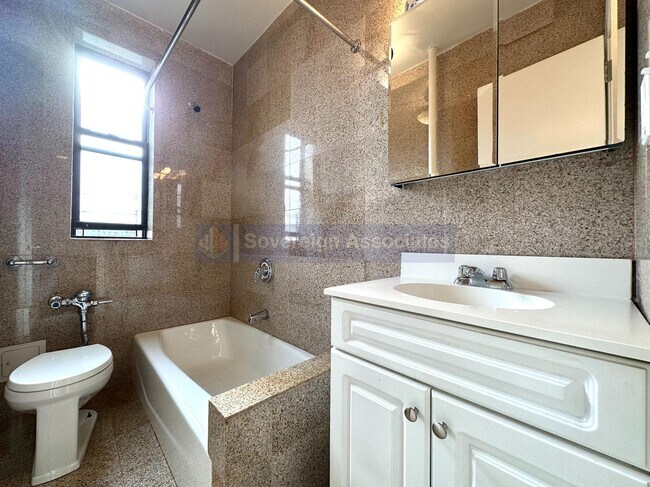 Building Photo - 640 Fort Washington Avenue