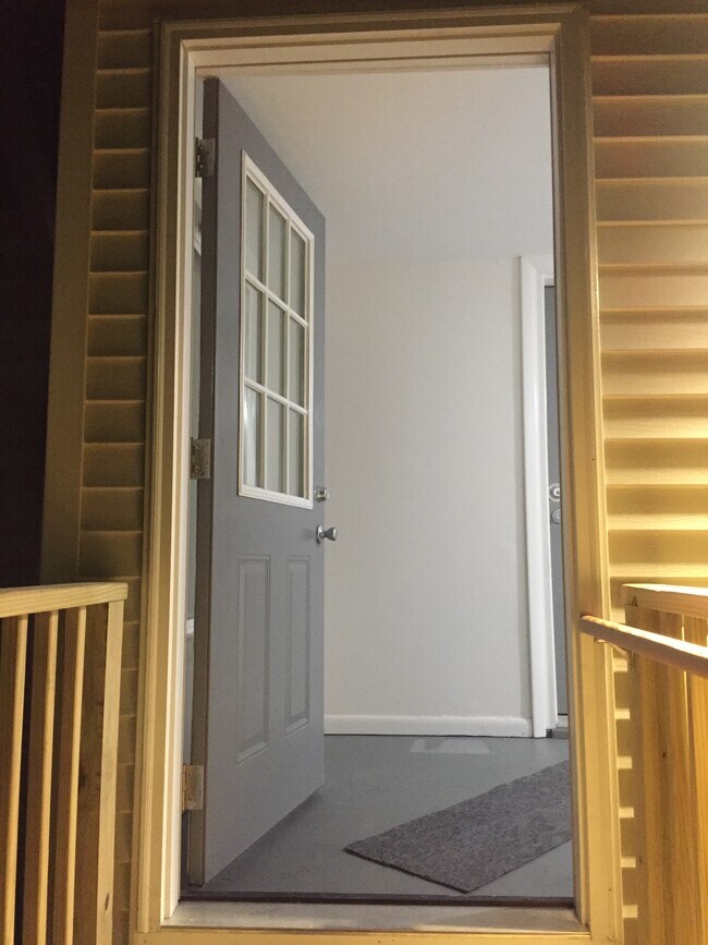 Building Photo - 125 Manhattan Dr